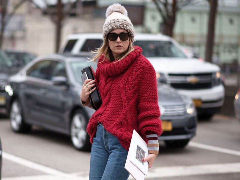Why is it worth to wear a hat in the winter - TheBuzzQueen.com